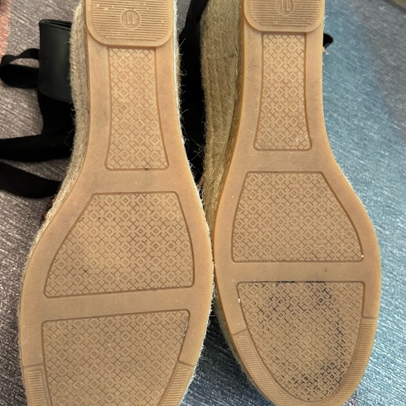 “Tori Burch” pony hair espadrilles stamped leopard print. Size 11 - Picture 6 of 9